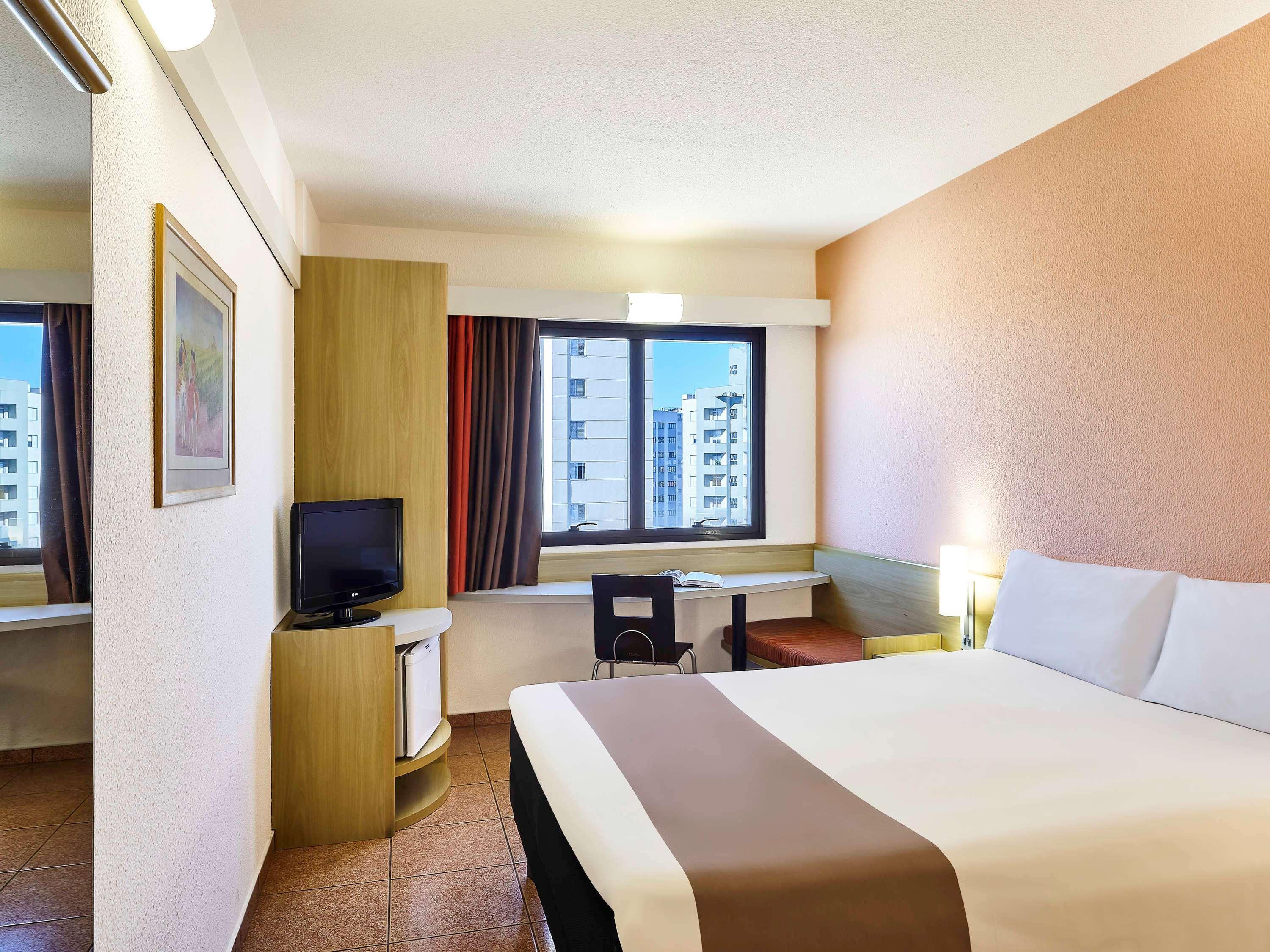 Ibis Taubate 호텔 외부 사진