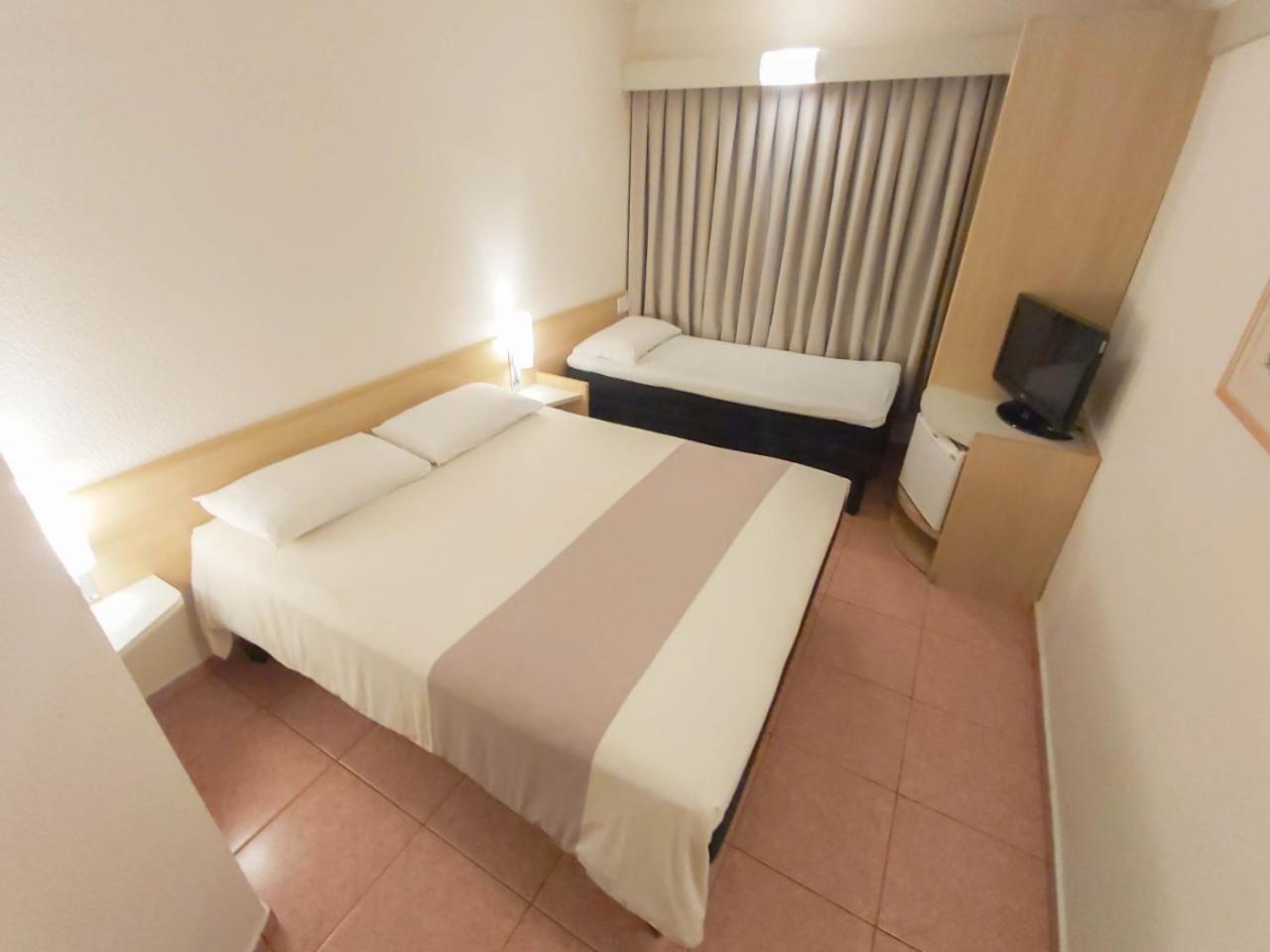 Ibis Taubate 호텔 외부 사진